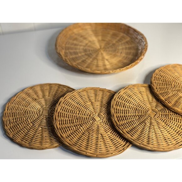 Woven Wicker Rattan Paper Plate Holder & Placemats – Set 4 Boho Rustic Tableware - Picture 2 of 6